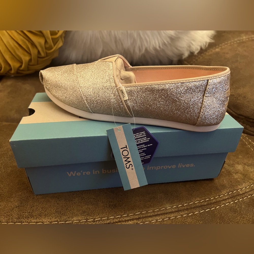 Gold Glitter Classic Toms